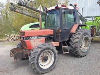 Tracteur agricole Case IH 845 Xl - 1